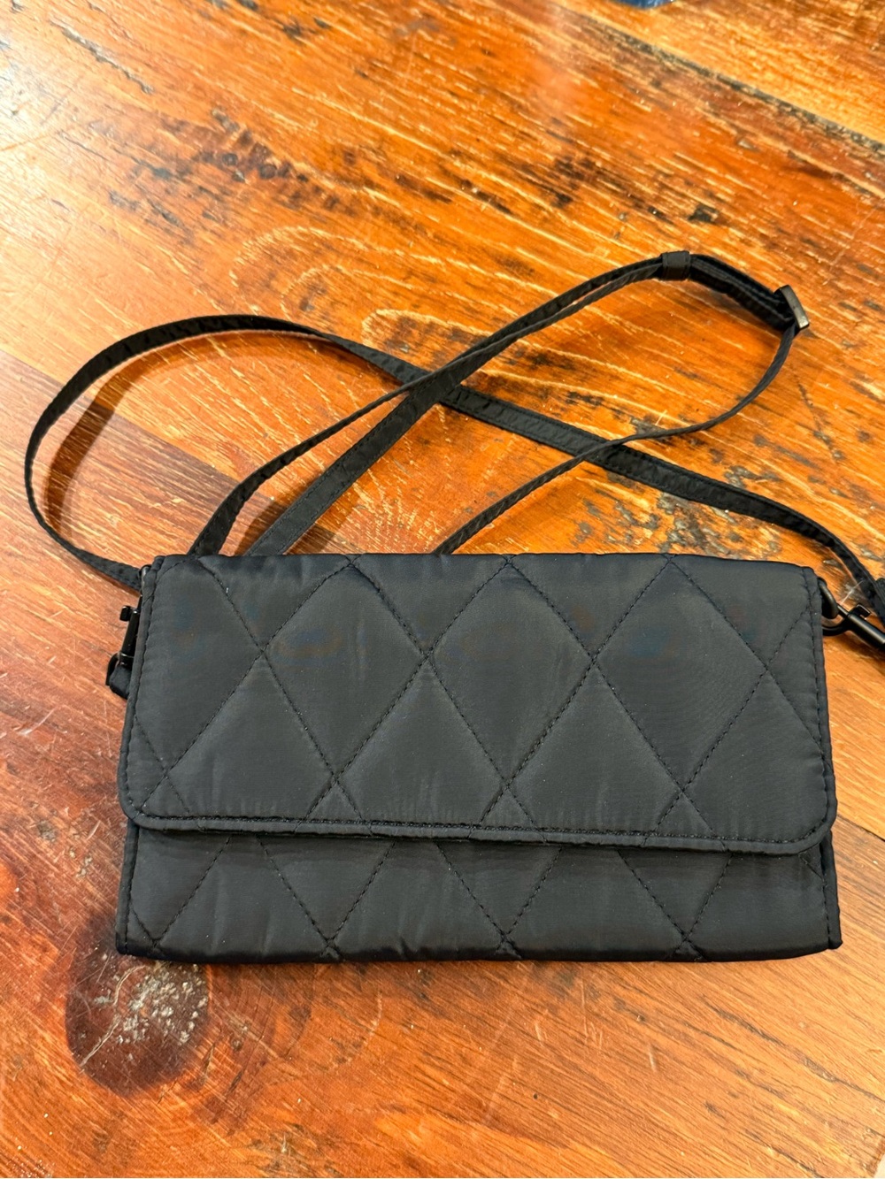 Vera Bradley Quilted Black Crossbody Wallet Bag